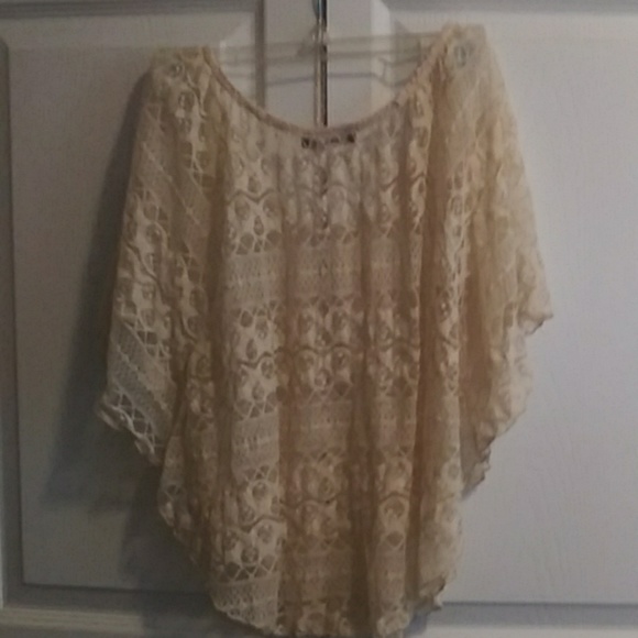 Woman Crop Top - Picture 3 of 3